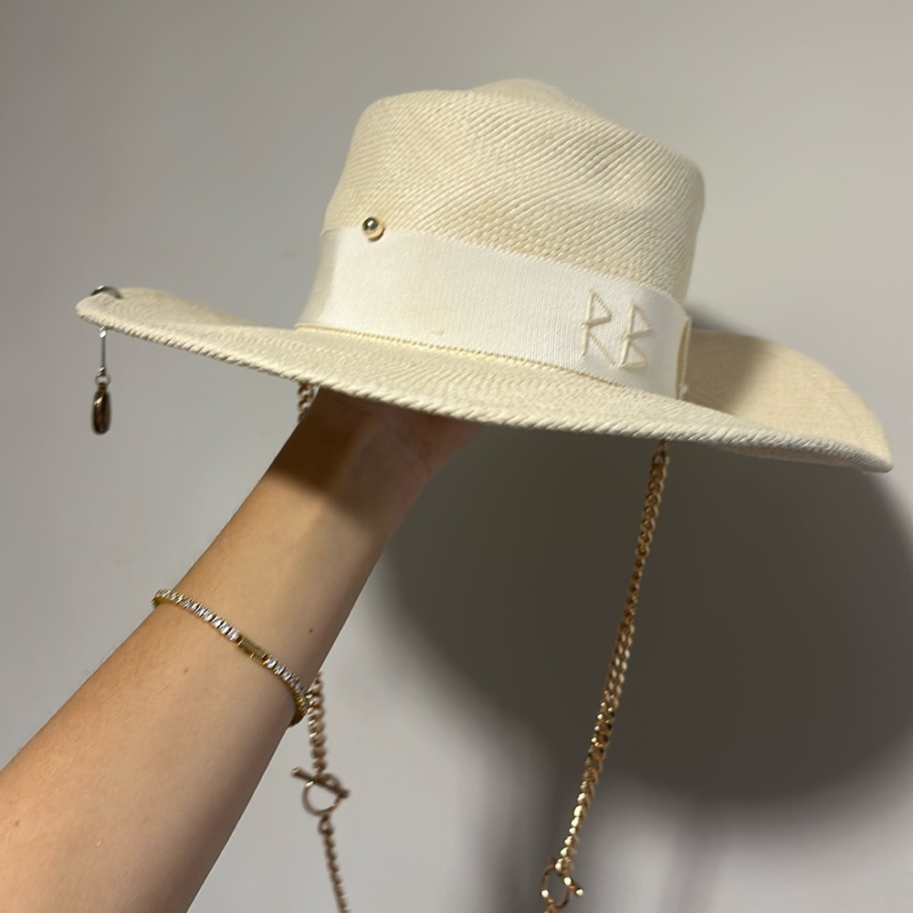 ruslan baginskiy hat